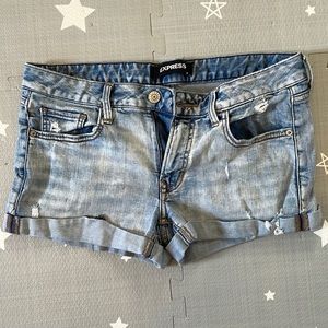 Womens express shorts size 6